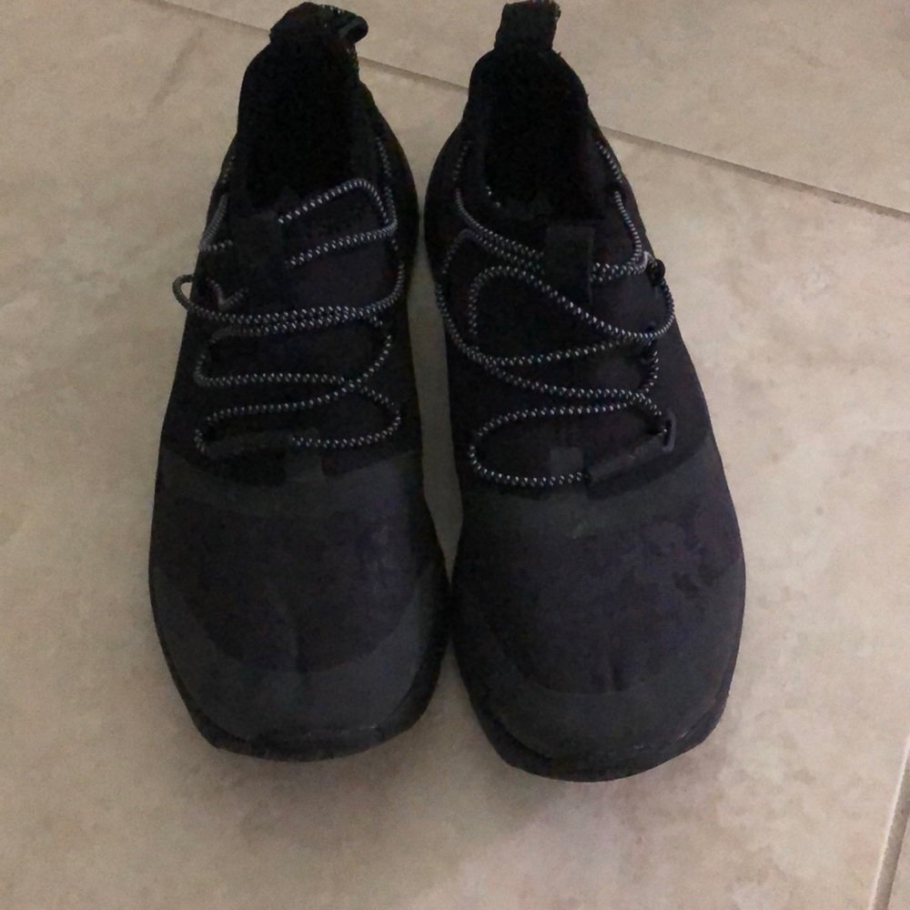 Boys under armour shoes